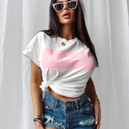 T-shirt damski SNACK 2025 ECRU - OLAVOGA